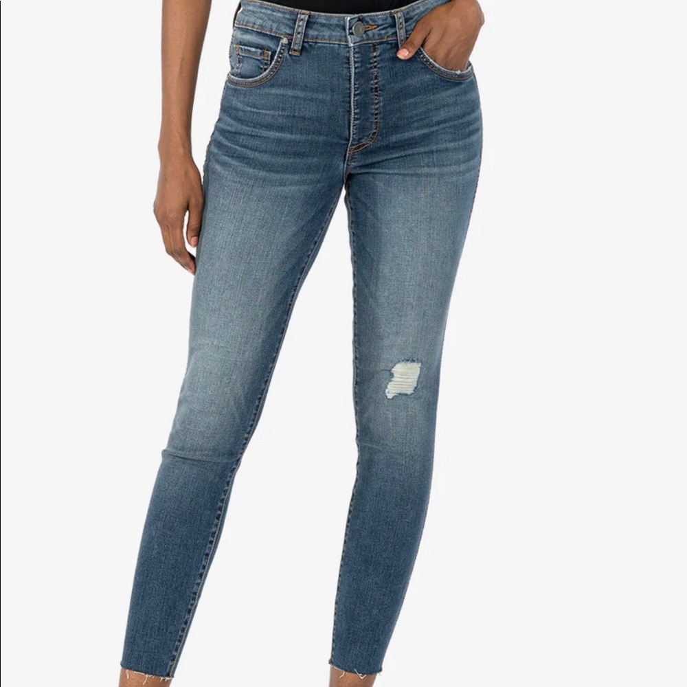 Kut from the Kloth - Donna Ankle Skinny Jeans w/ Frayed Ankle